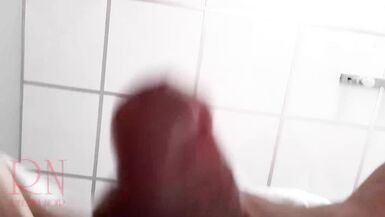 A great pleasure to jerk licks a cock in the morning. I want to suck a dick! I love to give blowjobs - 10 image