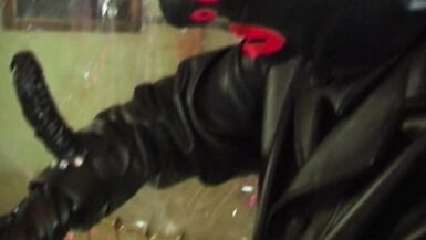 Mükemmel fetiş çift lateks eldivenlerle sert ve uzun bir sikiş yaptı - 2 image