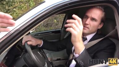 HUNT4K. Enticing bride-to-be rocks out with injured guy before husband - 2 image