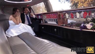 HUNT4K. Enticing bride-to-be rocks out with injured guy before husband - 3 image