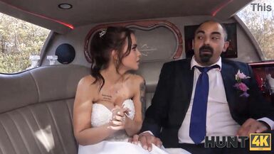 HUNT4K. Enticing bride-to-be rocks out with injured guy before husband - 6 image