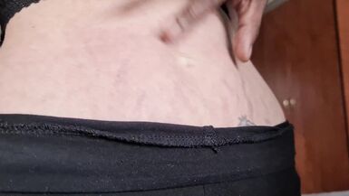 Is that a outie belly button | belly button fetish | outie belly button play - 5 image