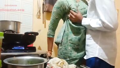 Indian Bhai-Bahan Fuck In Kitchen Clear Hindi Audio - 4 image