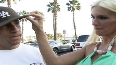 Ange Blonde Parfaite pour Baiser !!! - 4 image