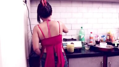 Bambina sexy scopata mentre fa i compiti, INDIAN XXX MOVIE - 8 image