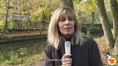 Lisa, uma puta madura e gostosa, a fazer um ménage à trois hardcore e DP - 2 image