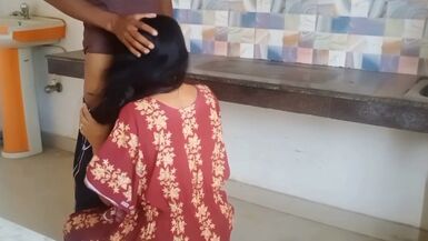 Bhabhi da aldeia indiana Xxx vídeos com agricultores bonitos - 1 image