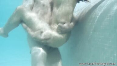 Oily And Romantic Massage