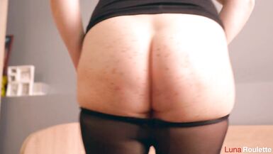 Student in Pantyhose Gets Cum in the Ass / Luna Roulette - 2 image