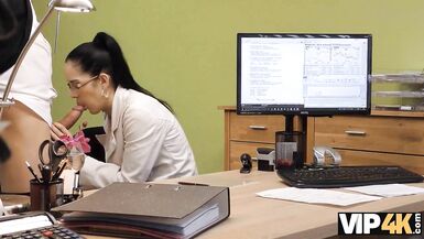 VIP4K. MILF is drilled by creditor because money costs pussy penetration - 8 image