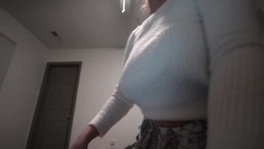I found my stepson jerking off on me while I cleaned his dirty room - 11 image