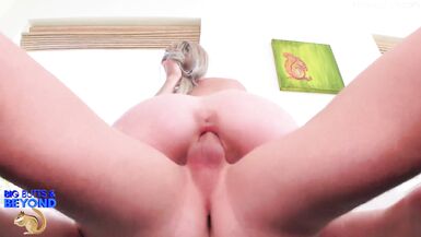 泡泡裤女郎凯-卡特在《大屁股和超越》中的表演 - 11 image