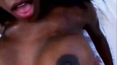 Cachonda negrita con gran culo gets hardcore interracial dp follando - 9 image