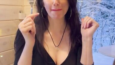 I invited my stepmom to a restaurant & was rewarded with cool sex. POV - 4 image
