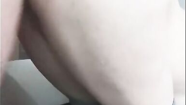 Amateur Big Ass MILF gets a Anal morning - 10 image