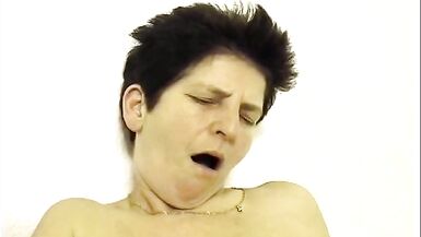 Old & Inexperienced A new horny life