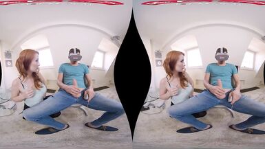 RealityLovers - VR Porn mit rothaariger MILF - 3 image