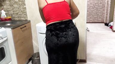 Stepmom turned out to be a fan of anal sex - 2 image