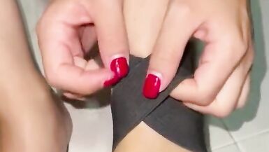 Du magst meine kleinen Füße PERVERTED - 5 image
