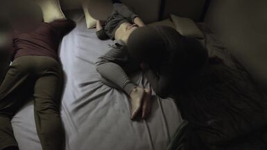"Branquinha" fucks her husband's cousin in the couple's bed. - 5 image