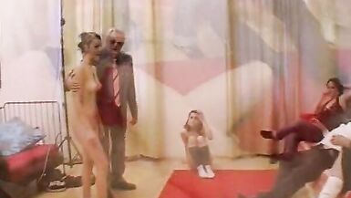 FAMIGLIE ITALIANE - scena 1 - 10 image