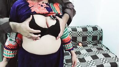 Pakistani Mom Fucked By Step Father,s Friend At Home With Clear Hindi Audio