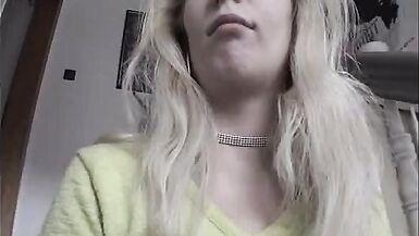 Gorgeous german housewife fucks two strangers one by one, 90's retro