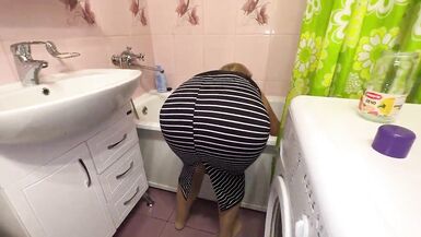 the MILF always has a little time for anal sex - 2 image