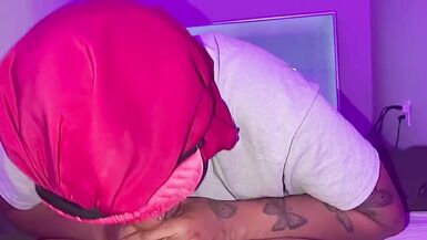 She gave me deep throat until I nutted in her mouth - 11 image