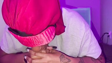 She gave me deep throat until I nutted in her mouth - 14 image