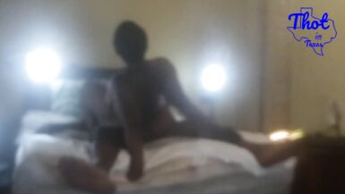 Thot in Texas - Chatte baisée pendant quelle mange une chatte poilue - 15 image