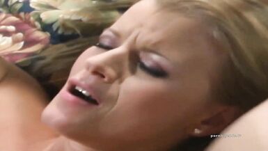 Lea De Mae gets fucked on the bed and covered in face with cum - 12 image