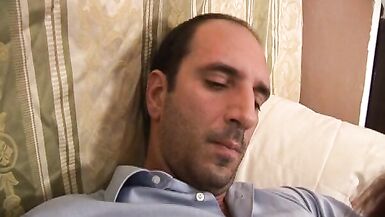 Affari di Famiglia - Episode 2 - 9 image