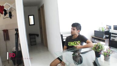 ma demi-sœur est tombée par accident sur la serviette de la salle de bain et je lai baisée richement - porno en espagnol