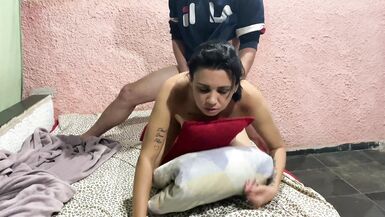 home video of the stepmother sucking the dick and giving the vi to the stepson who comes inside - 7 image