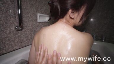 Toko Yoshinaga (39) [Mai Wife], une belle femme mûre qui expose généreusement son beau corps nu pour satisfaire son désir débordant. - 5 image
