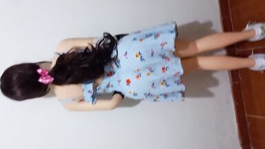 She has no panties under her skirt!!!!!