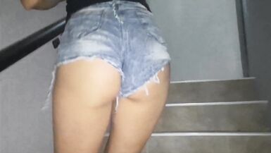Horny neighbor asks to fuck her on the pool stairs CREAMPIE - 3 image