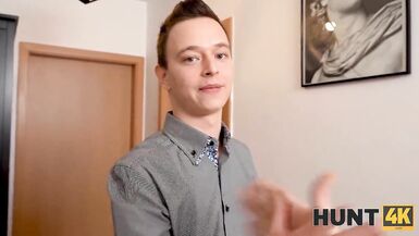 HUNT4K. Guy instead of talking to the old friend nails his new flame - 7 image