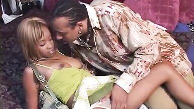 Black chick with phat ass gets her juicy pussy tasted and banged - 4 image