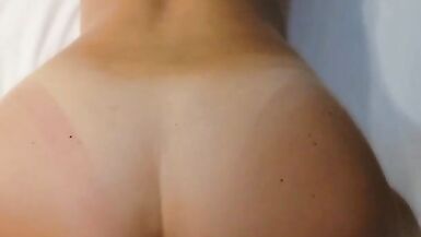 My Co-worker texted me to come to her hotel room ASAP - JAXINVENICE