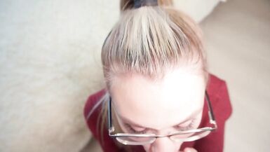 Sexy blonde invites me to relax a bit - 5 image