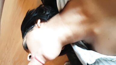 milf de ebano la chupa deliciosamente y termina cubierta de semen - 5 image