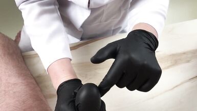 Naughty Krankenschwester Handjob mein Schwanz. POV. Schöne natürliche Titten von MILF. - 4 image