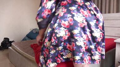 Milf with a big ass. - 12 image