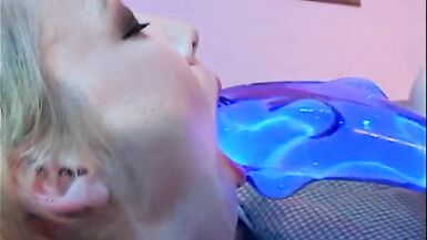 Lusty blond with juicy pink pussy gets dp dildo fucking - 6 image
