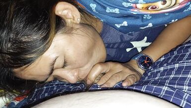 Asiática Mamada Reina BJ y Enorme Carga Cum - 5 image