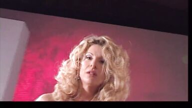 Alessandra la femme qui aime la bite ! (Scène 01)