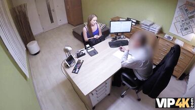 VIP4K. The sweet woman has nothing against joking with the lender - 2 image