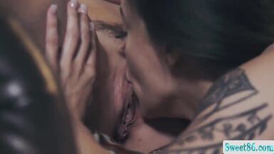Teens Maddy May and Carmen Valentina joins milf in threesome - 10 image
